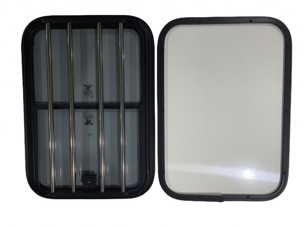 ventana corredera con reja de proteccion